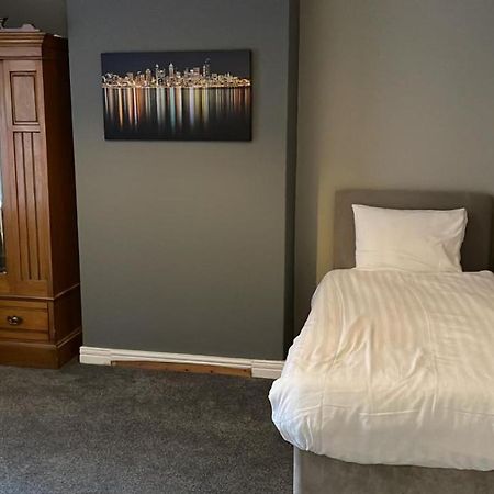 Chatsworth - Large Apartment Near Newcastle City Centre Saint Peters  Екстериор снимка